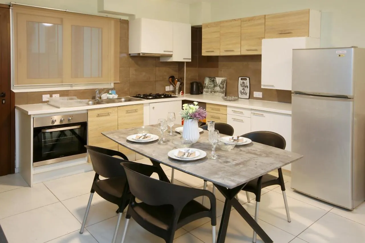 930M To Beach-2 Bedroom+Veranda-Perfect Located Larnaca